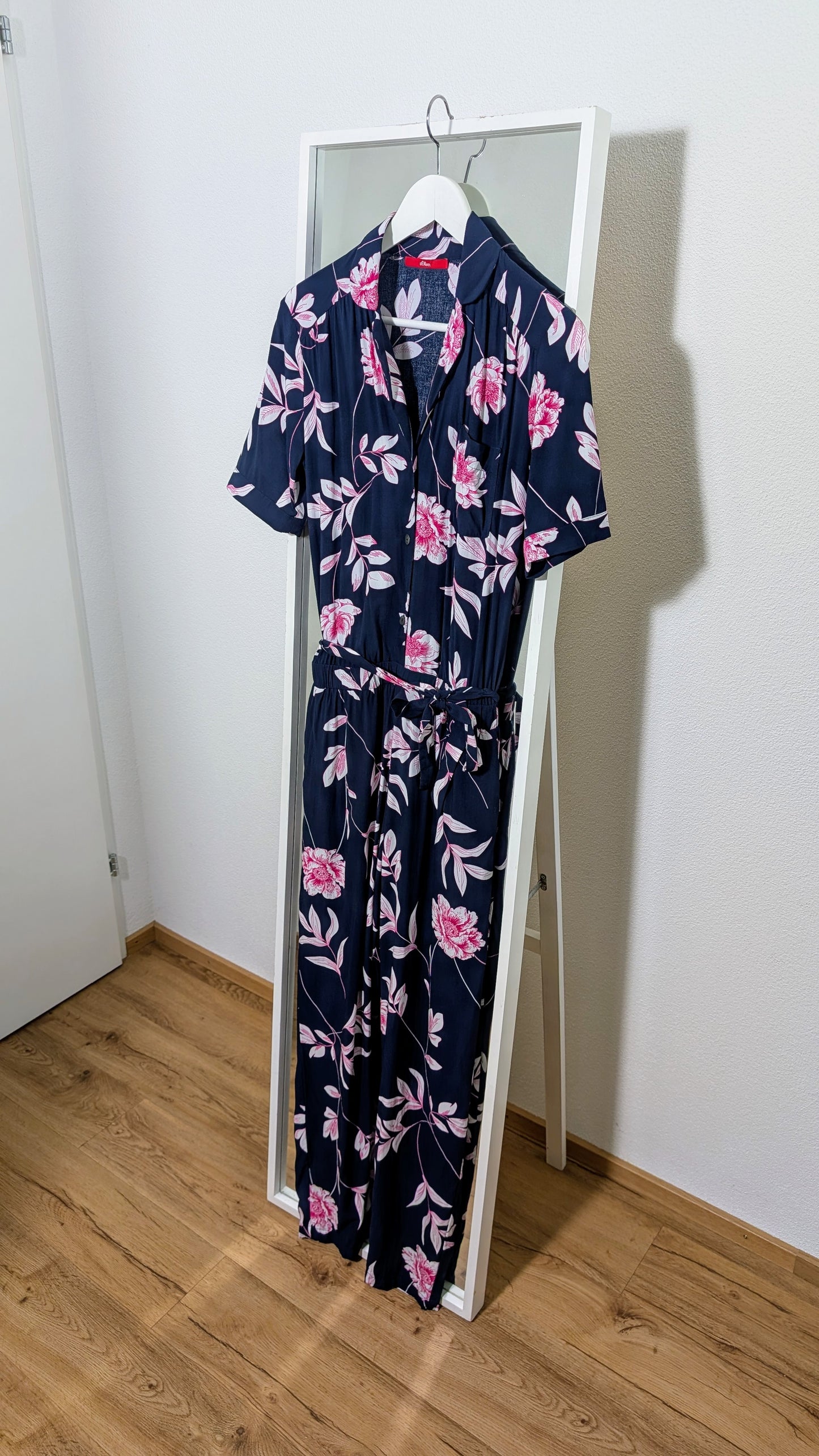Floraler Jumpsuit mieten