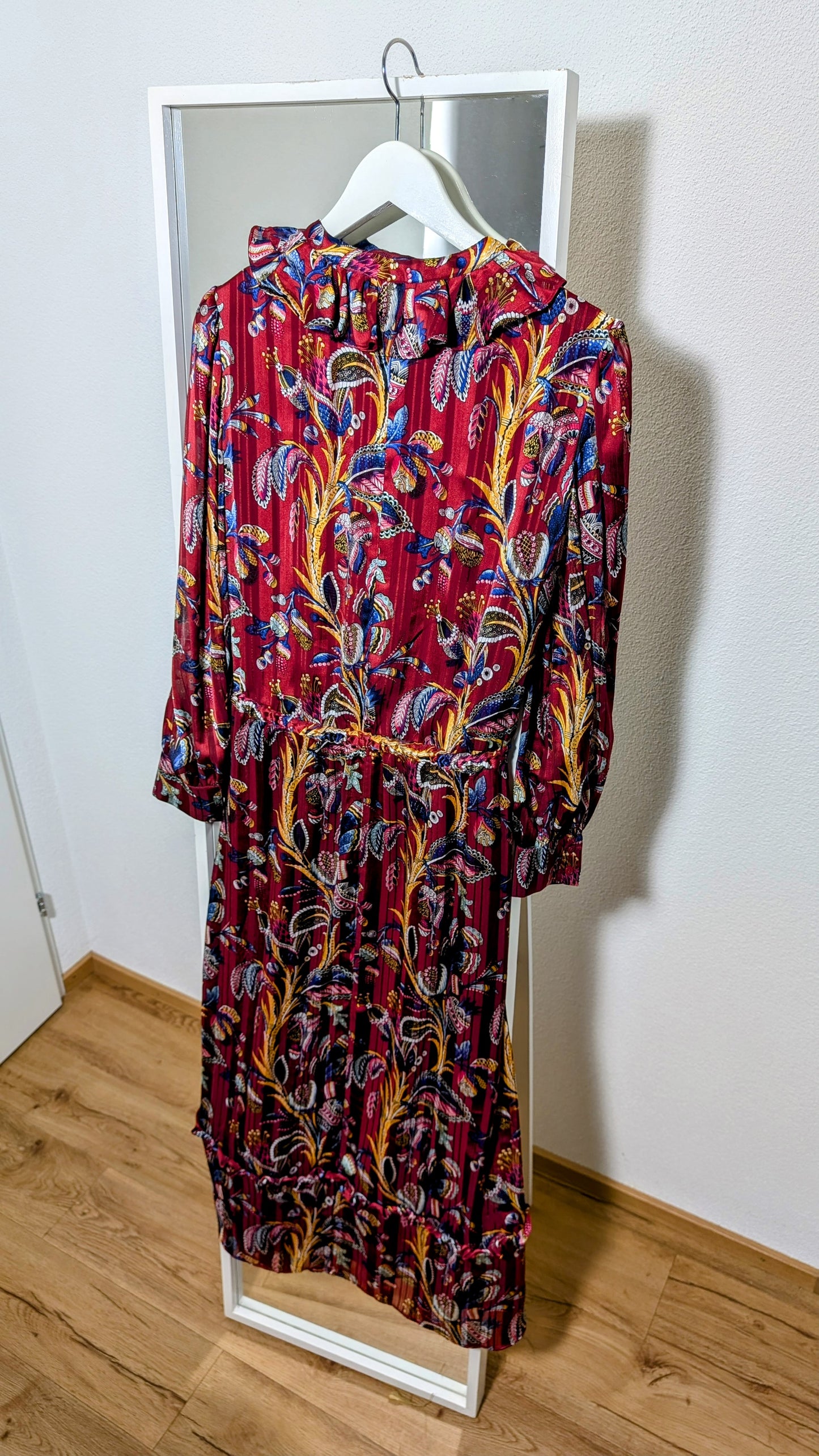 Floral-Print Maxi Dress & other stories