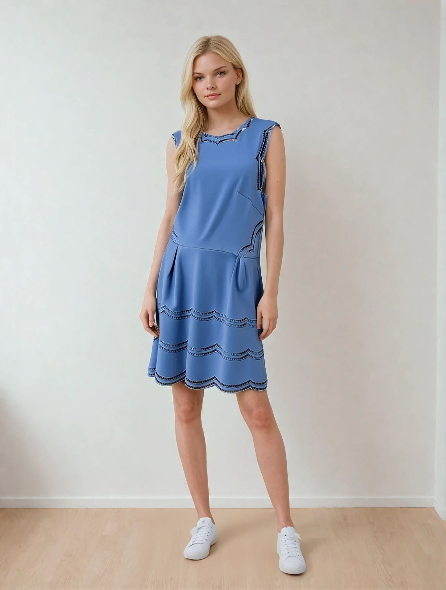 Babyblaues Ted Baker Kleid