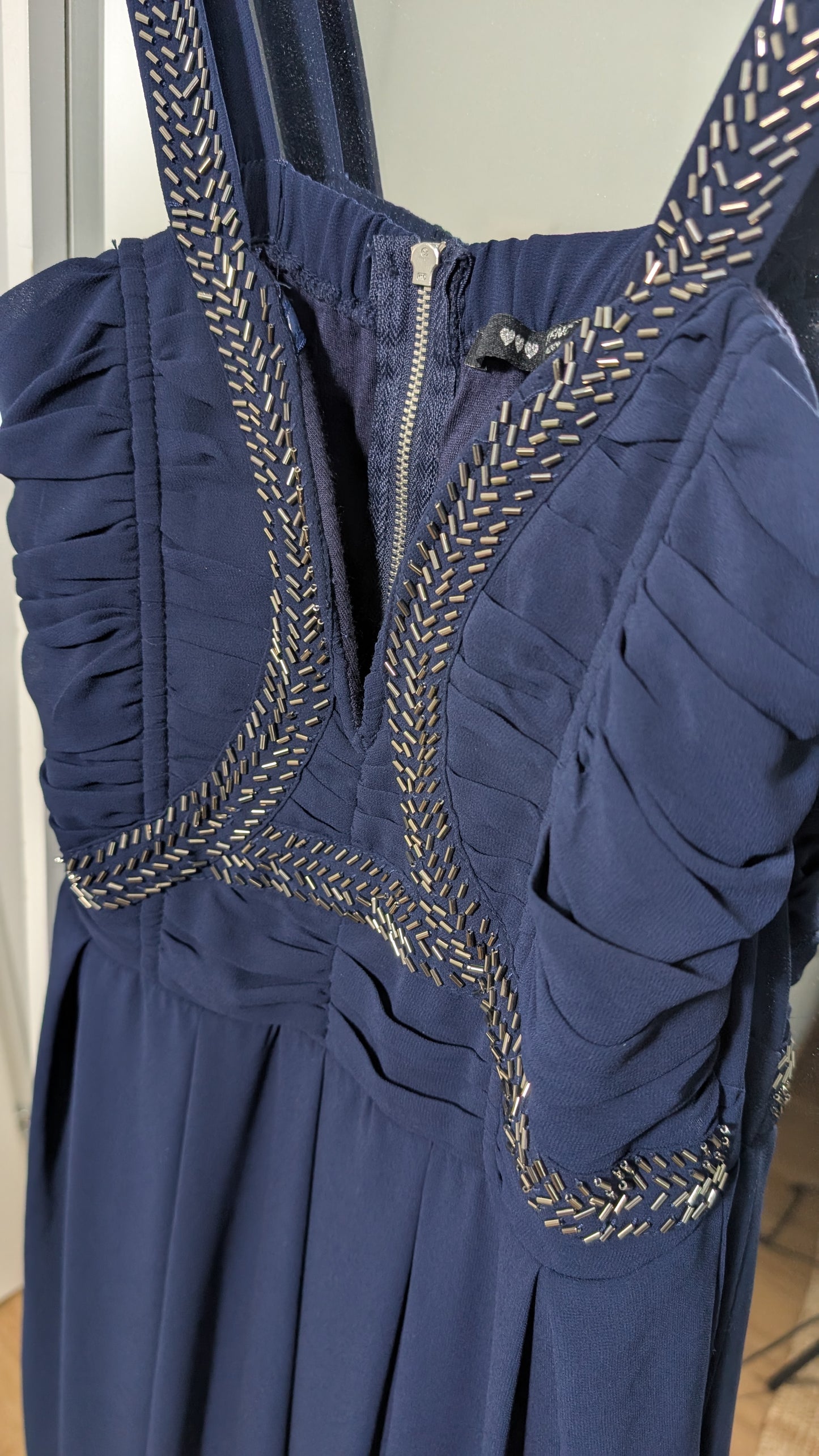 Blaues Eventkleid mit Glitzer